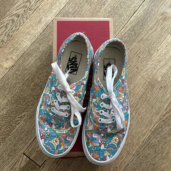 Mushroom Floral Vans - Picture 2 of 8
